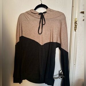 Hooded long sleeve shirt
